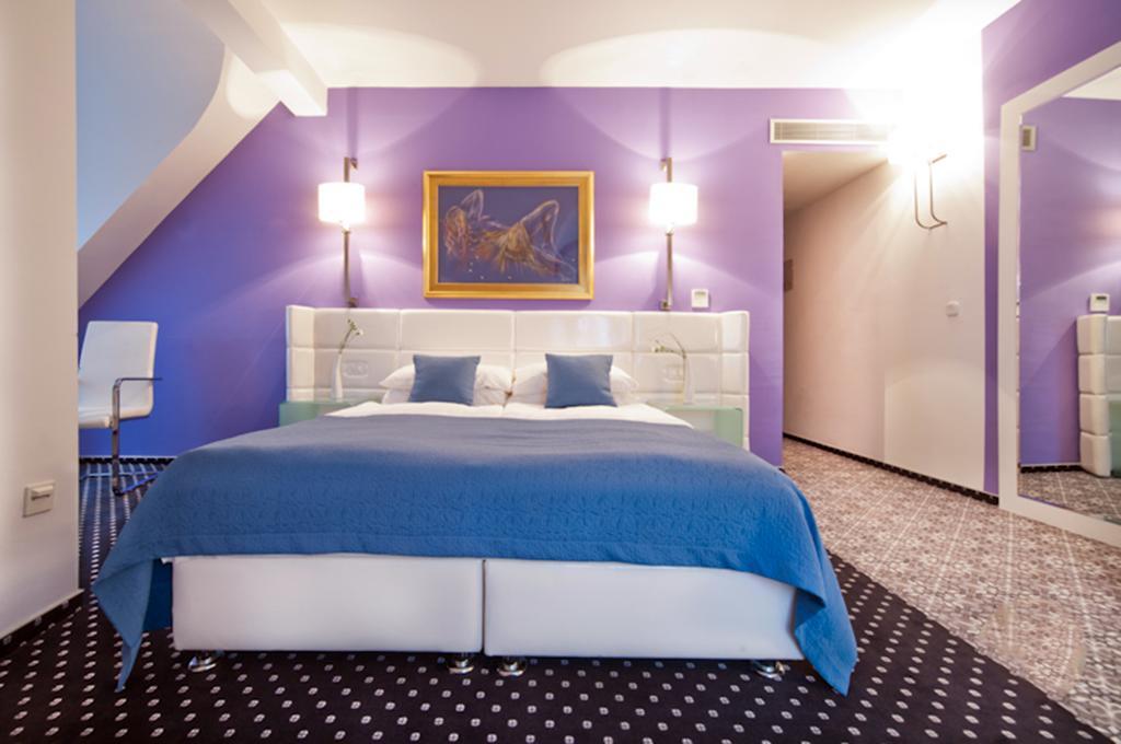 Hotel Phoenix 4*